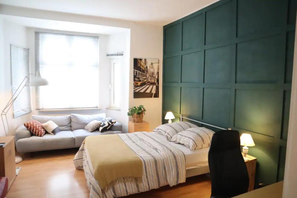 Cozy , Warm And Welcoming Room In The Heart Of Nuernberg ภายนอก รูปภาพ